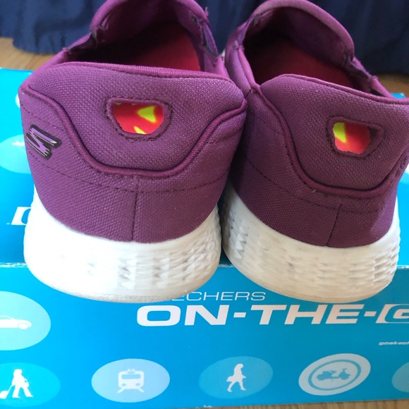 SKECHERS ON-THE-GO Glide 8 - Picture 4 of 10